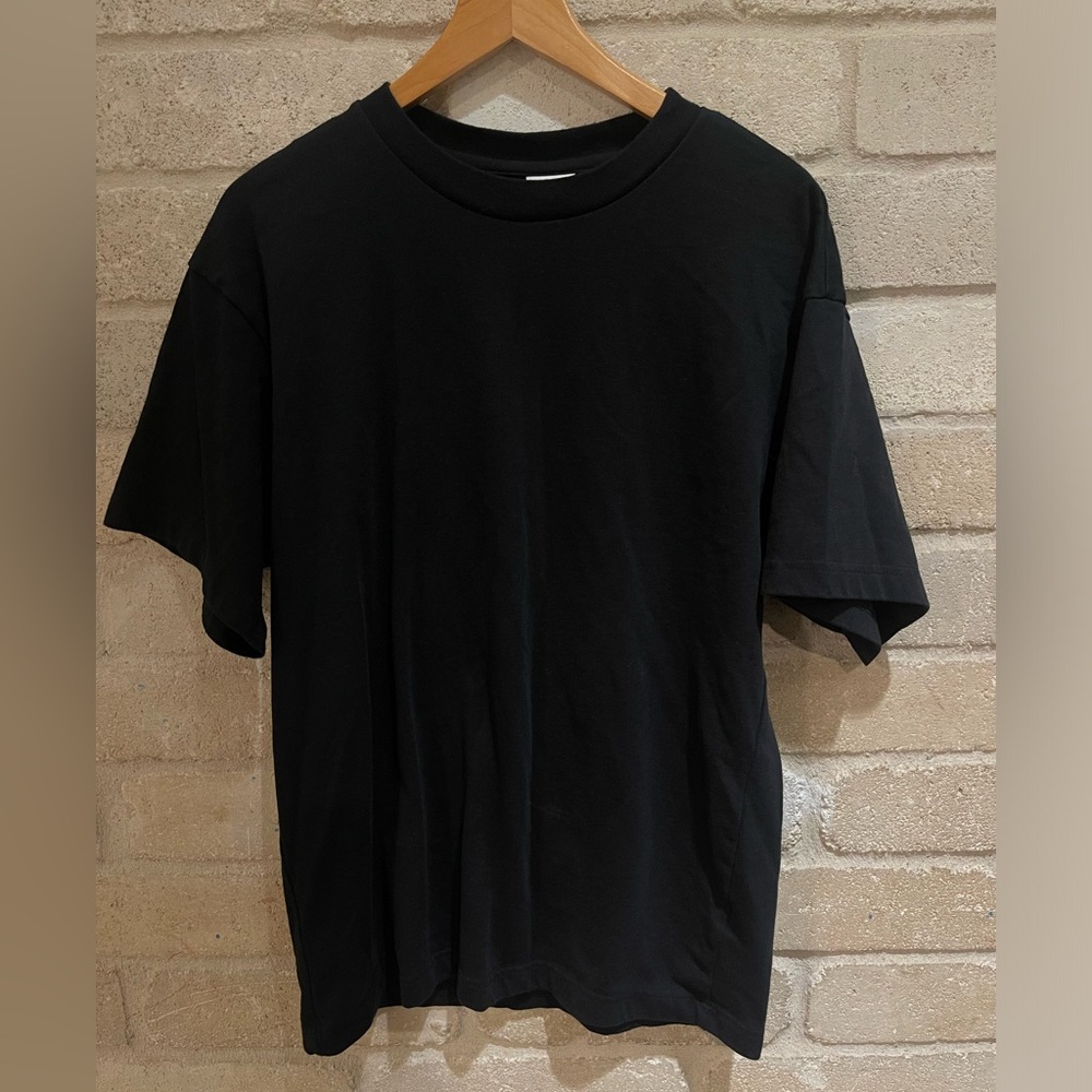 NIKE Classic Black Men's T-Shirt